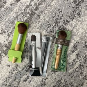*NEW* bundle of makeup brushes